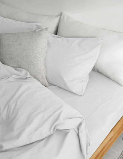 fitted-sheet-white طقم ملاية سرير سادة مثبت 3قطع