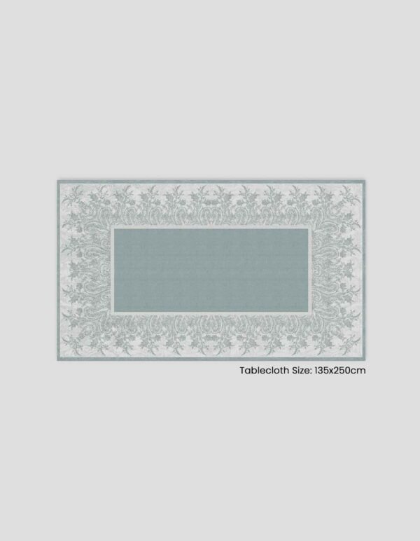 Tablecloth decorated with white and blue borders, measuring 135 x 250 cm