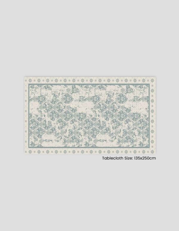 A tablecloth decorated in blue tones and a white background, measuring 135x250 cm