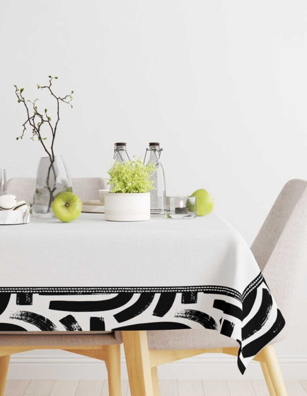 مفرش سفرة مطبوع 135×250سم - تصميم 336