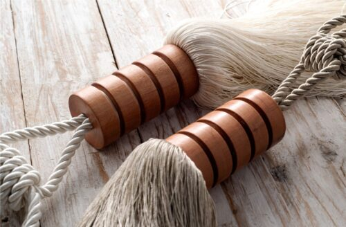 Curtain tiebacks with wooden rings